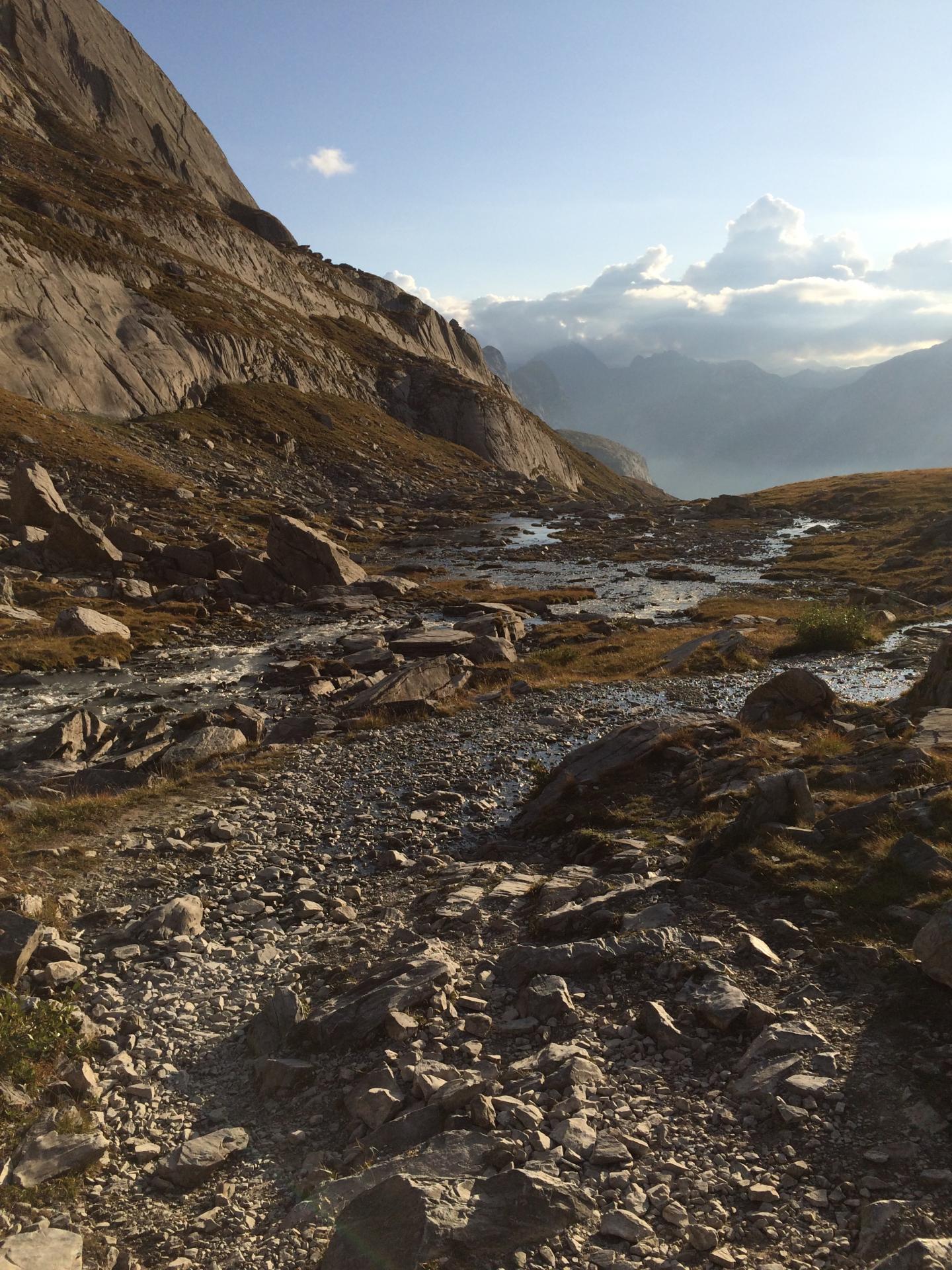 en descendant après le lac des vaches